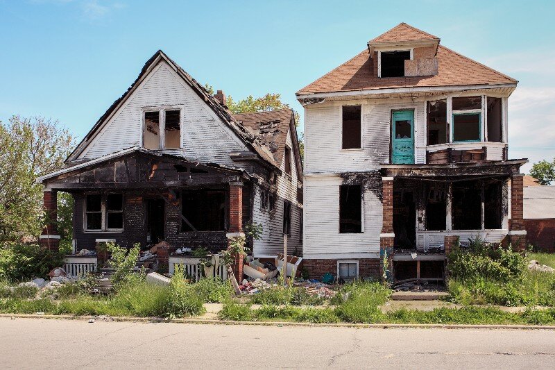 What Selling Your House Fast Taught Me About Confidence and Starting a Beauty Career